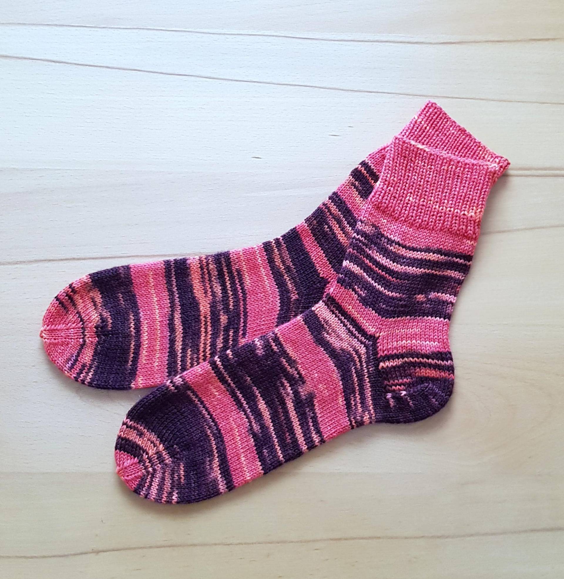 Handgestrickte Socken Größe 40-41 von Marina5000
