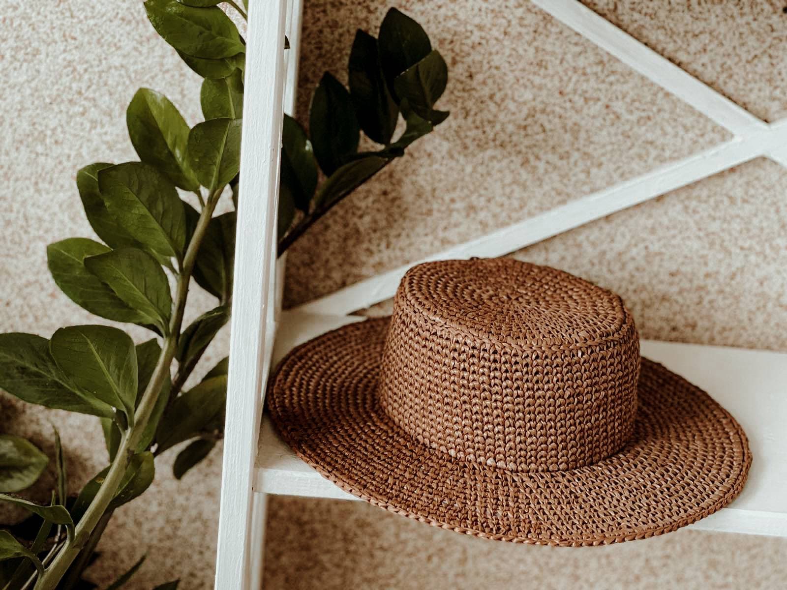 Handgemachte Raffia Canotier Hut Sommer Stroh Sonnenhut von MarinaAleksina