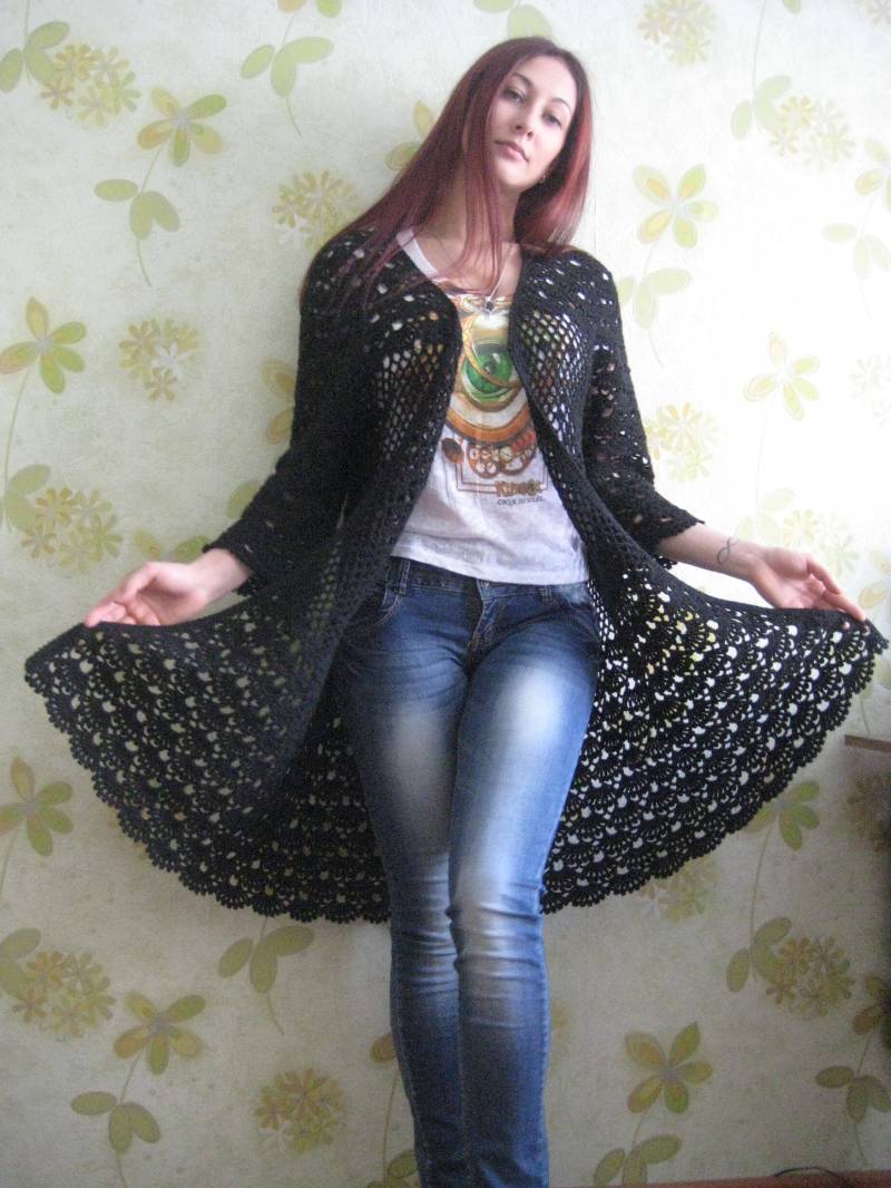 Handgefertigte Häkelwolle Open Front Strickjacke Für Frauen von MarinaKoptyayeva