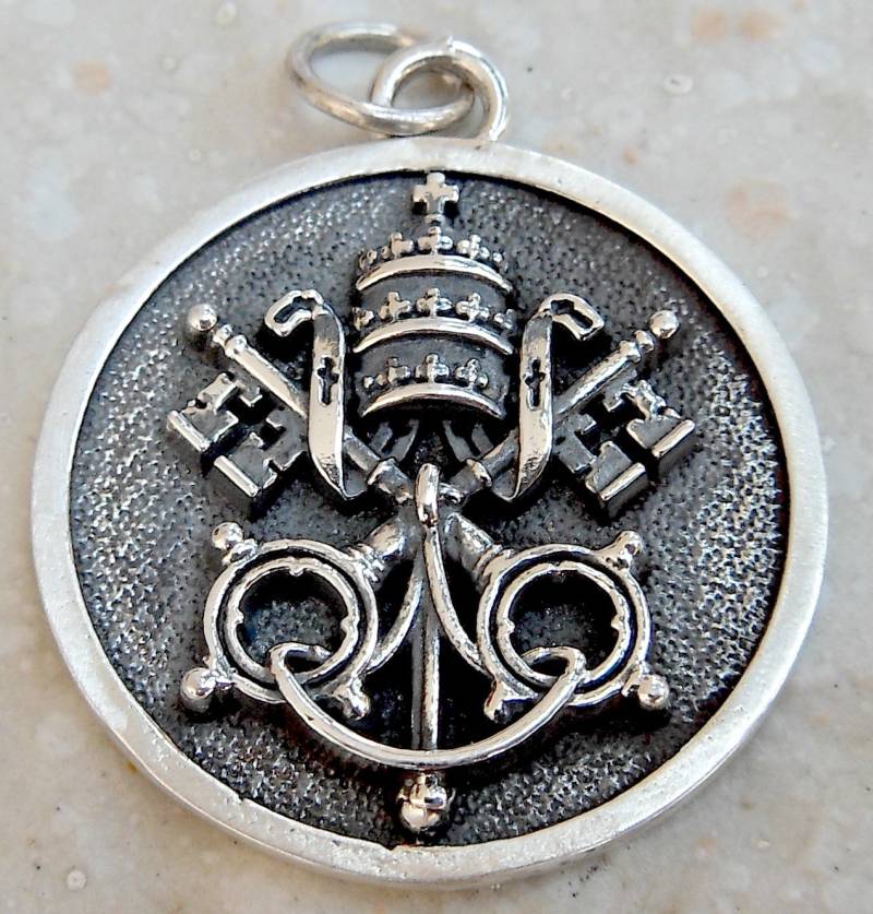 Valentinstag Krone St. Peter Petrus Christianity Crossed Keys Handgefertigter 3D-Anhänger Aus Massivem Sterlingsilber 925 von MarinaSilverJewelry