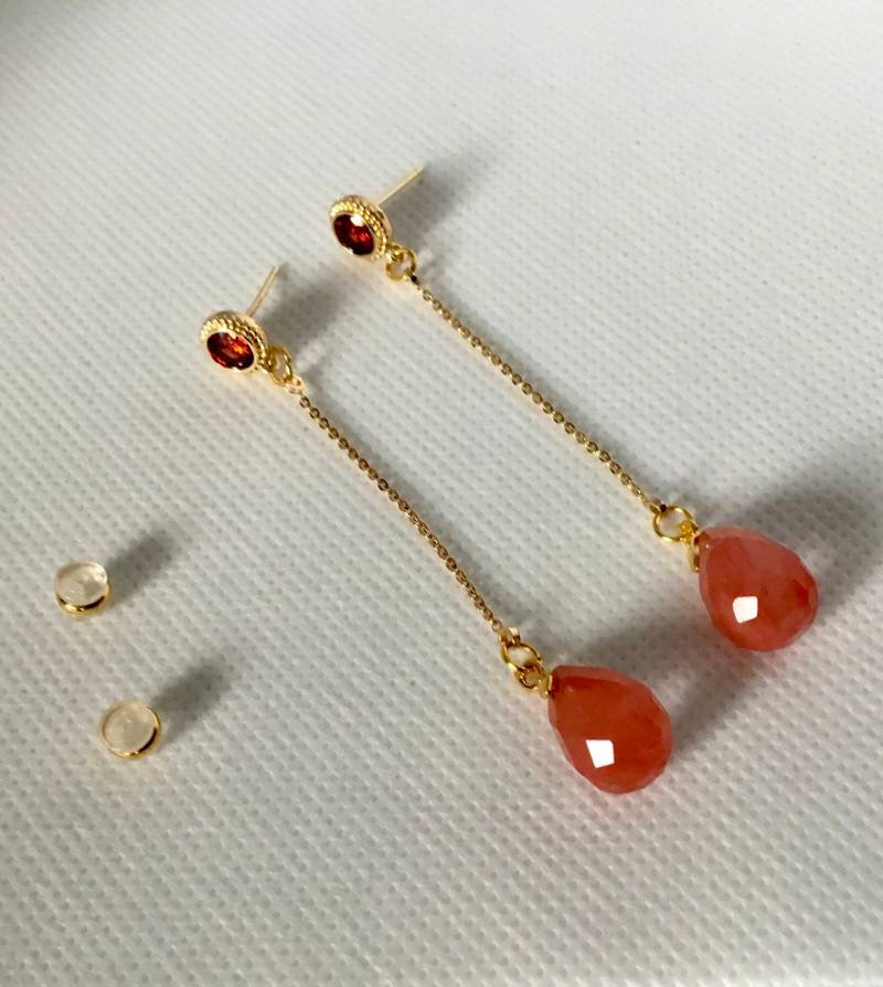 Red Cherry Quartz Teardrop Earrings von MarinaSteinDesign