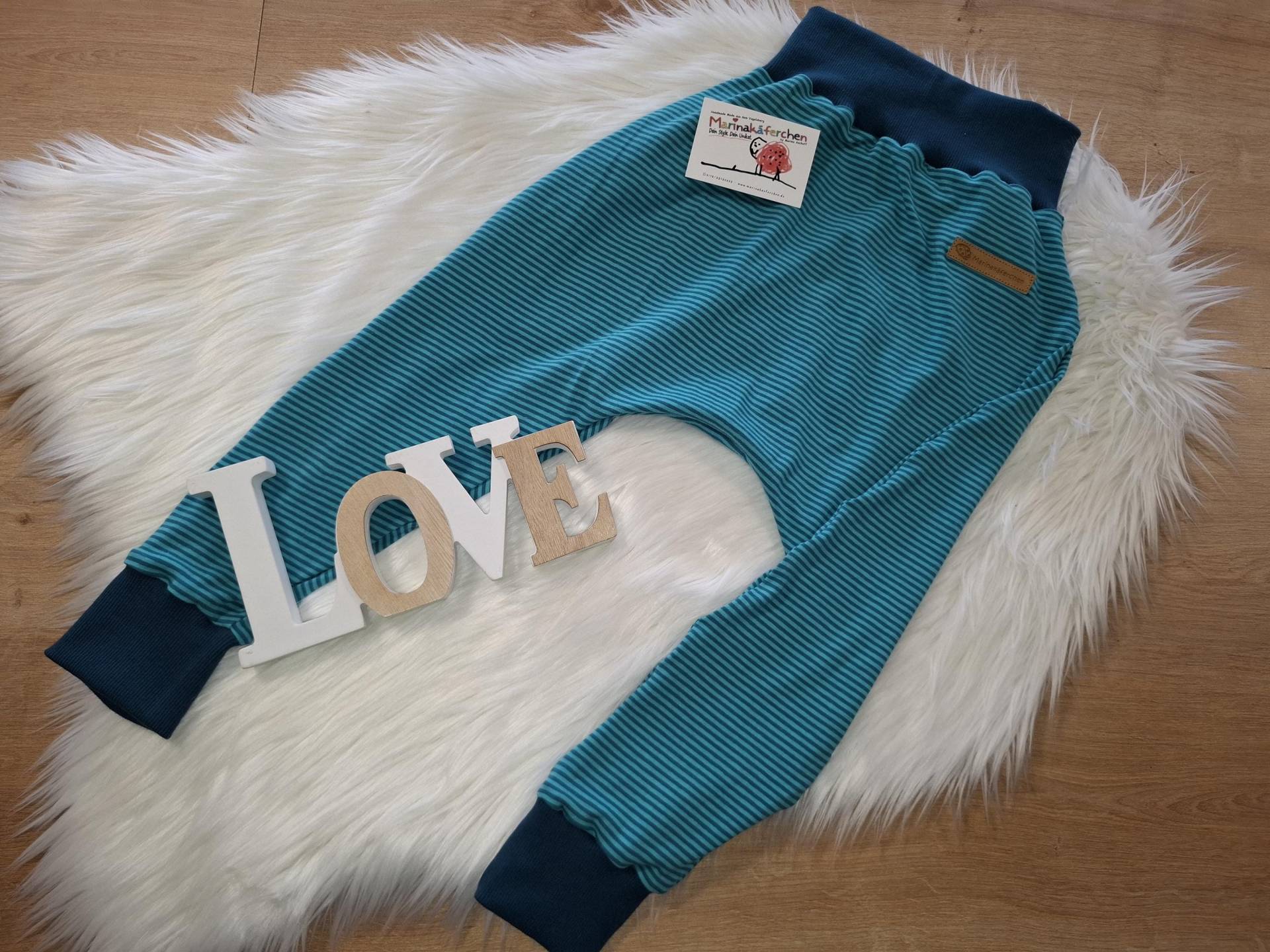 Handmade Pumphose Bequem Streifen Gestreift Jungen Kinder Mädchen Petrol Türkis Gr. 92 98 104 110 116 122 128 134 140 146 152 158 164 Handmade Pumphose Bequem Streifen Gestreift Jungen Kinder Mädchen Petrol Türkis Gr. 92 98 104 110 116 122 128 134 140 146 152 158 164 von Marinakaeferchen