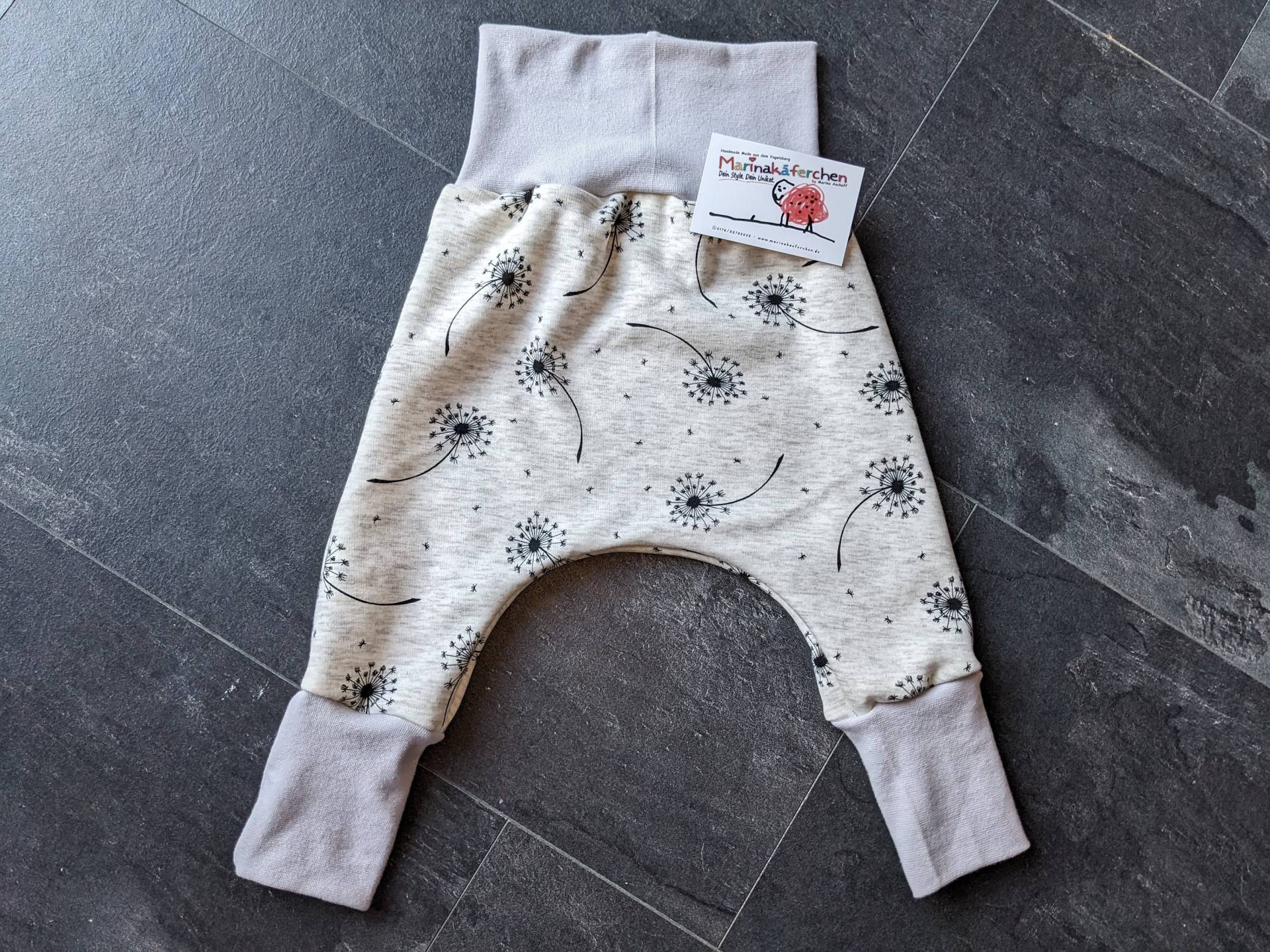 Handmade Pumphose Mitwachshose Warm Gefüttert Pusteblumen Grau Meliert Weiß Fleece Winter 56 62 68 74 80 86 92 98 104 von Marinakaeferchen