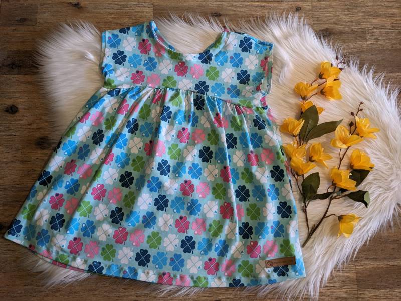 Handmade Tunika Kleid Sommer Mädchen Kleeblätter Bunt Türkis Gr. 56 62 68 74 80 86 92 98 104 110 116 122 128 134 140 146 152 158 164 von Marinakaeferchen