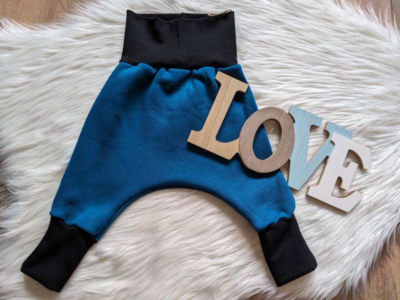 Handmade Winter Pumphose Warm Fleece Mitwachshose Petrol Schwarz Sweat Gr. 56 62 68 74 80 86 92 98 104 von Marinakaeferchen