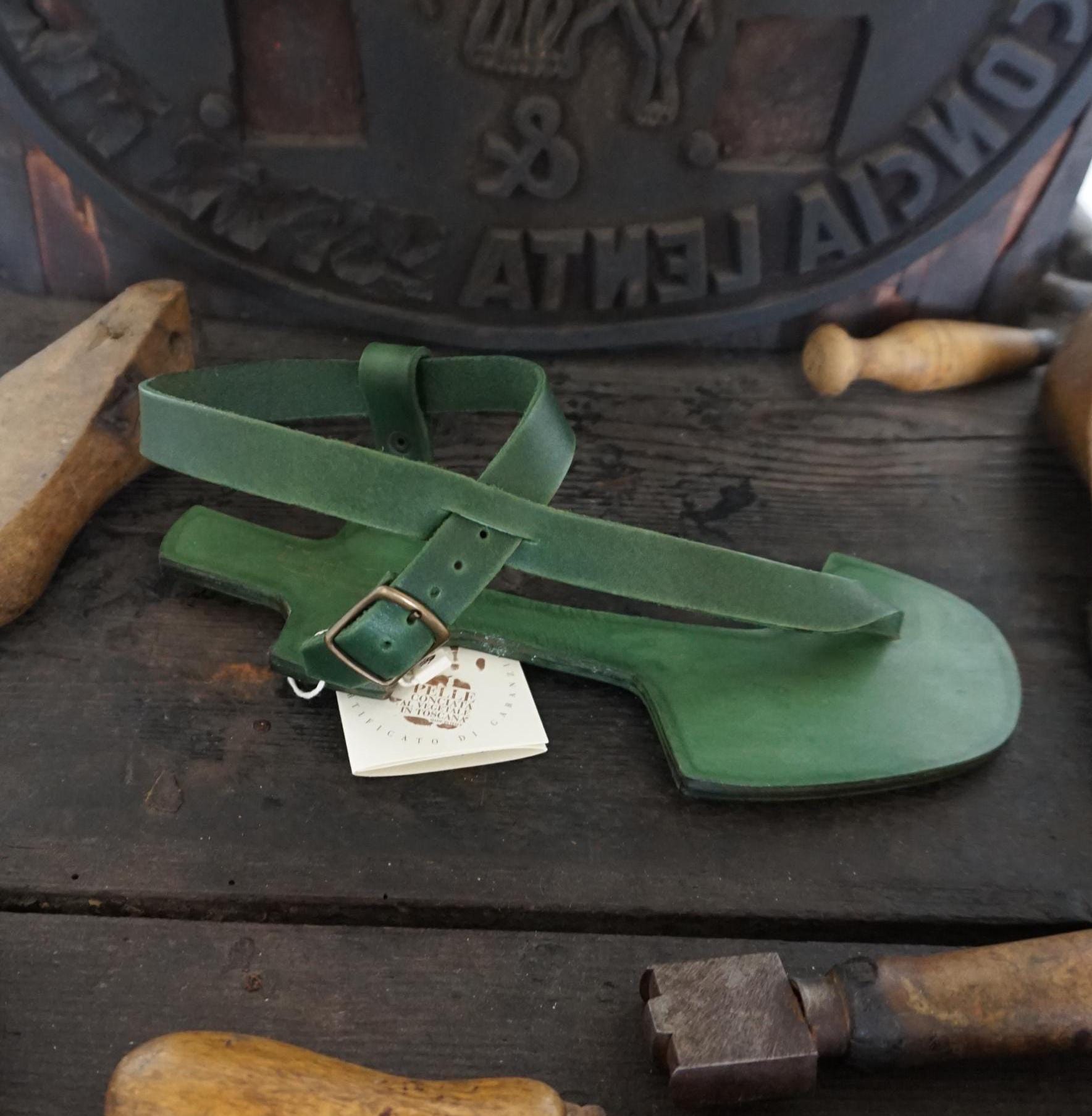 Handgefertigte Barfußsandalen Aus Leder Und Pflanzlich Gegerbtem Leder, Hergestellt in Italien, Flip-Flop-Sandale Für Herren, Barfußschuhe Mario von MarioDoni