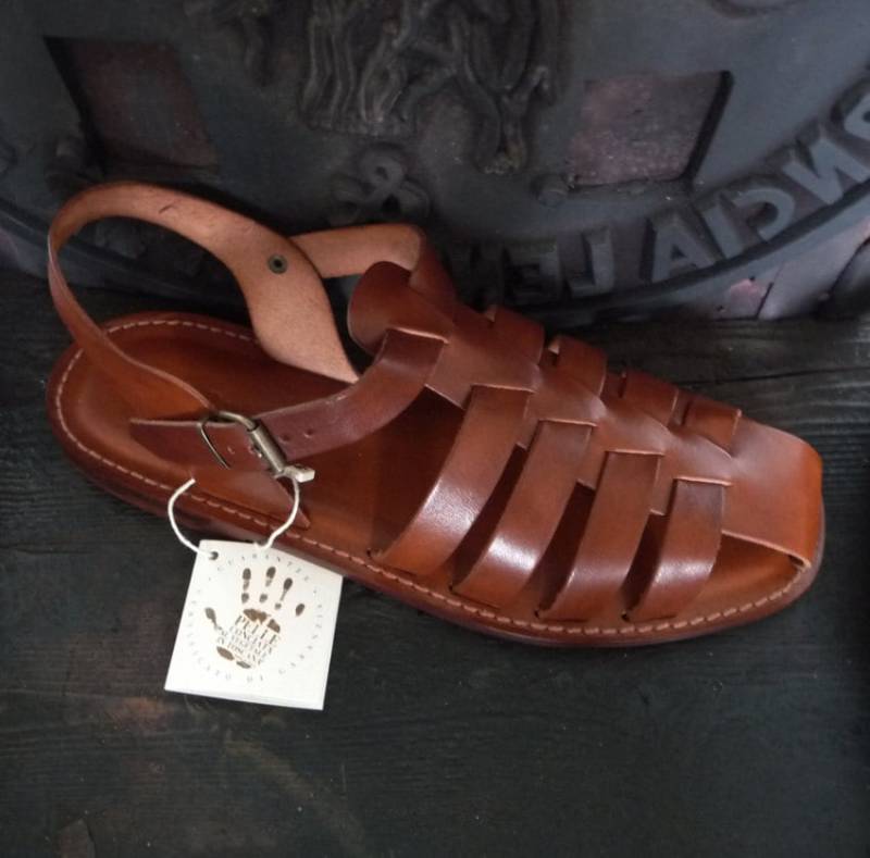 Handgefertigte Herrensandalen Aus Leder Und Pflanzlich Gegerbtem Mario Doni, Anpassbare Handgefertigte Herren-Ledersandale, Made in Italy von MarioDoni