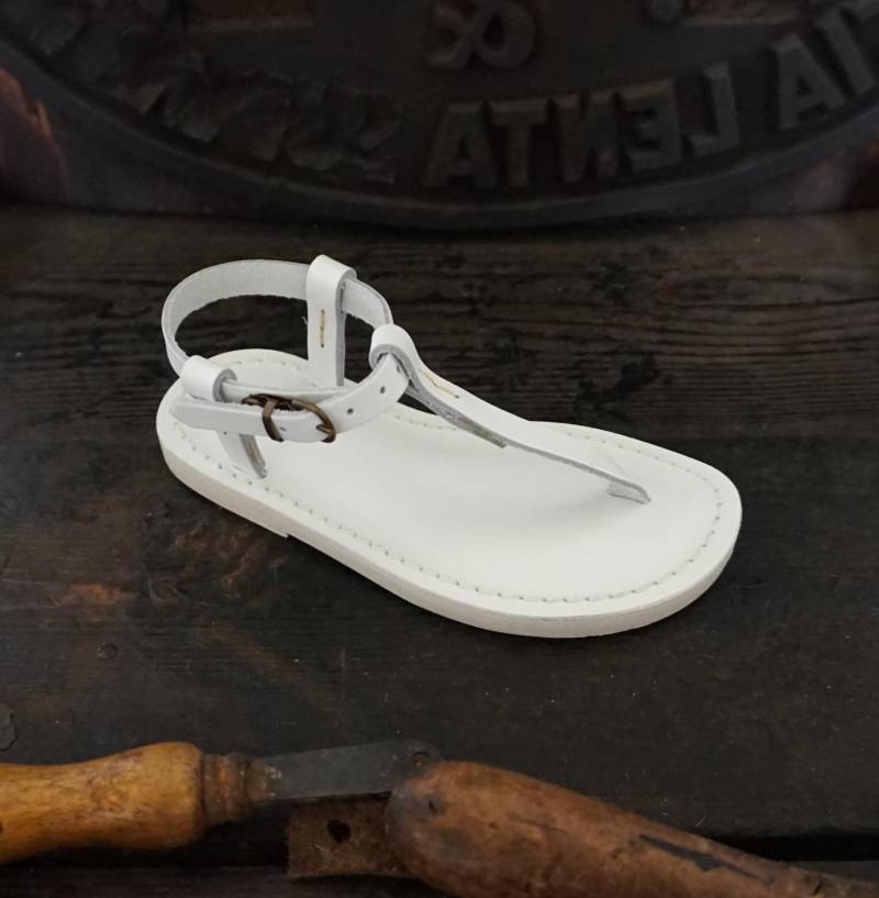 Handgefertigte Kindersandalen Aus Leder Und Pflanzlichem Mario Doni, Anpassbare Handgefertigte Ledersandale Für Mädchen, Hergestellt in Italien von MarioDoni