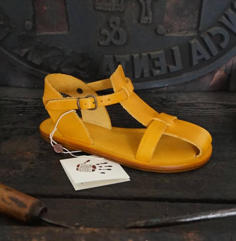 Mädchensandalen Aus Leder Und Pflanzlich Gegerbtem Mario Doni, Handgefertigte Kindersandale Anpassbarem Leder, Sommersandalen Made in Italy von MarioDoni