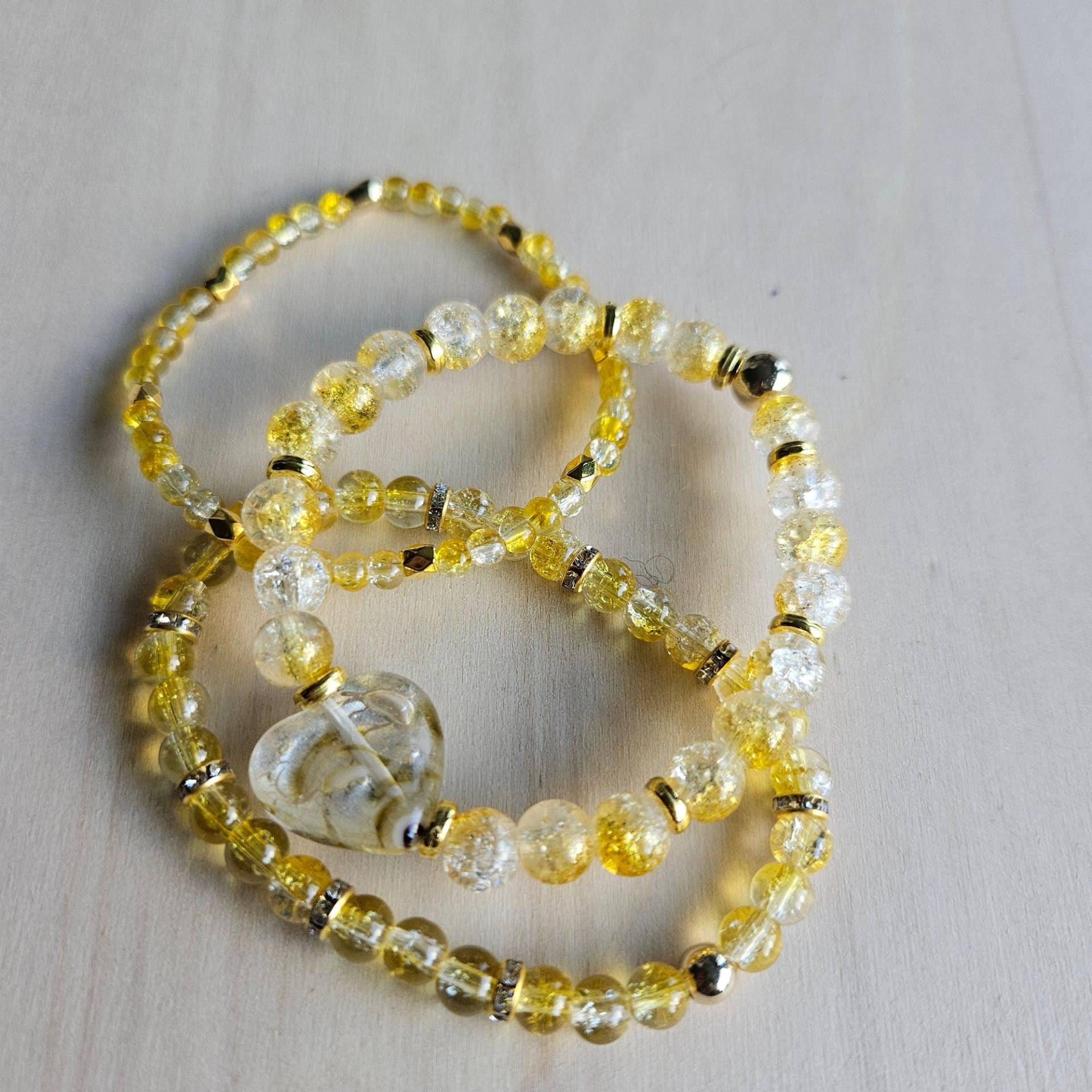 Armbänder Glas Hellgelb 3 Er Set Mit Herz Armbänder Glas Hellgelb 3 Er Set Mit Herz von MarioMariani