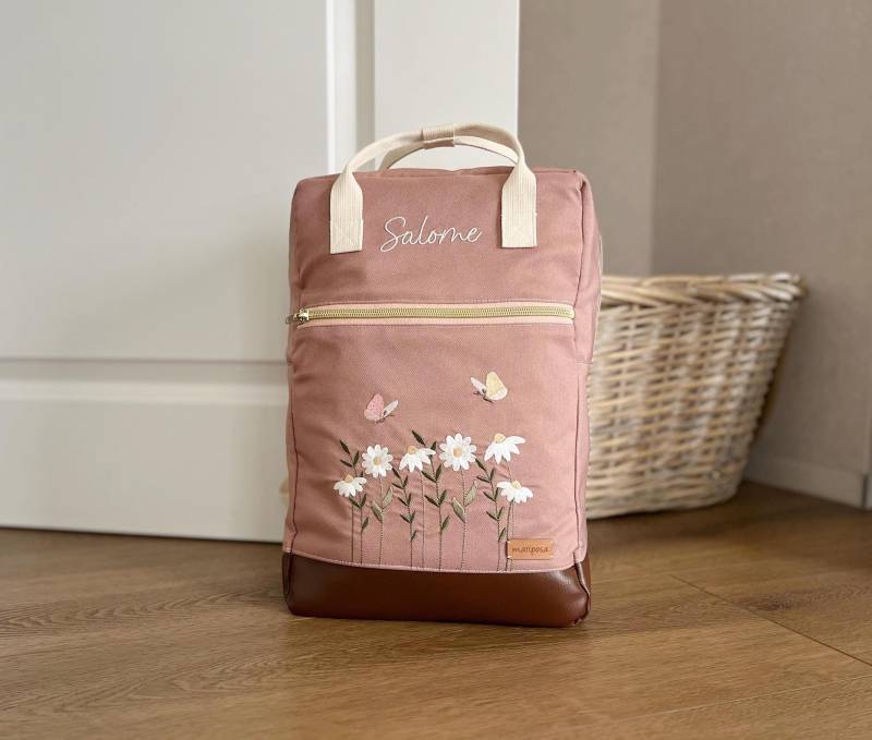 Kinderrucksack Blumenwiese Mit Schmetterlingen, Personalisierbar Kinderrucksack Blumenwiese Mit Schmetterlingen, Personalisierbar von MariposaDesignShop