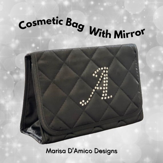 Personalisierte Gesteppte Satin-Kosmetiktasche Mit Spiegel Crystal Rhinestone-Monogramm von MarisaDamicoDesigns