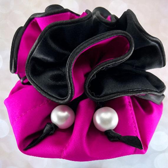 Schmuckbeutel Aus Dupionseide, 8 Fächer, Fuchsia + Schwarz | Satin von MarisaDamicoDesigns