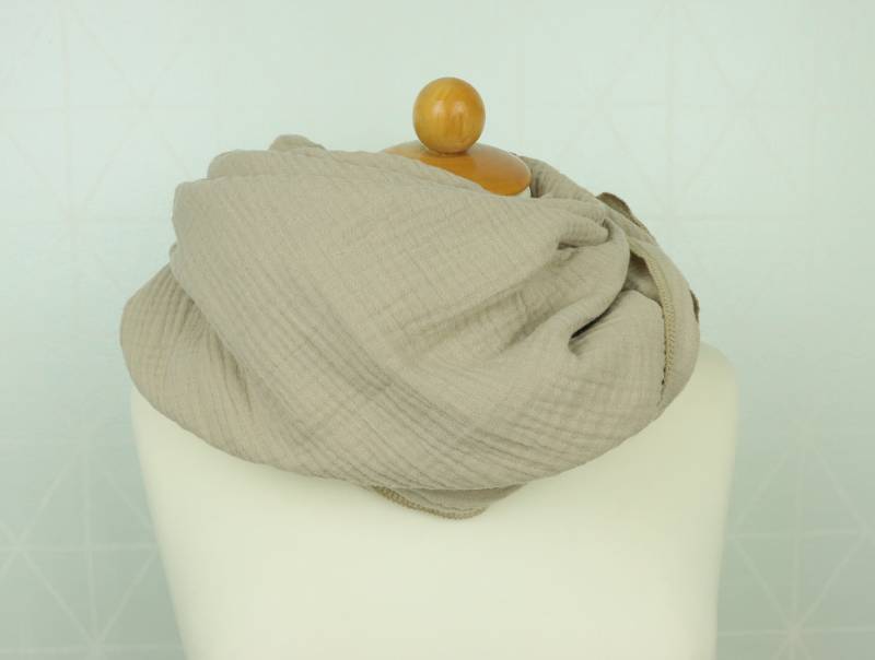Musselintuch Für Frauen Beige Schal Halstuch von MarjasStoffstern