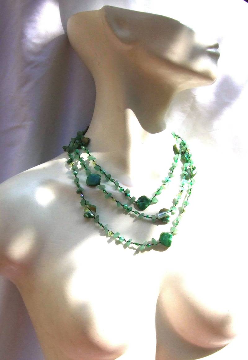 Kette Sehr Lang Aventurin Perle Perlmutt Geknotet Varabel Tragbar Grün Mermaidcollection von Markasitschmuck
