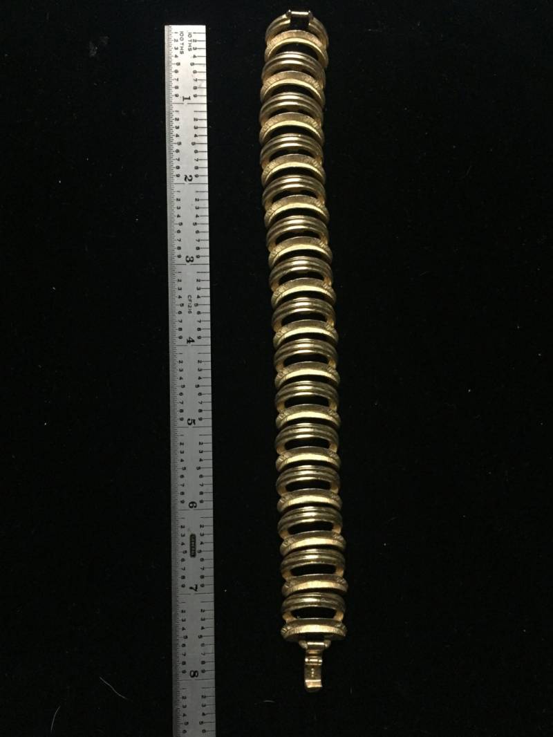 Schöne Trifari Signiert Gold Armband von MarlaStore