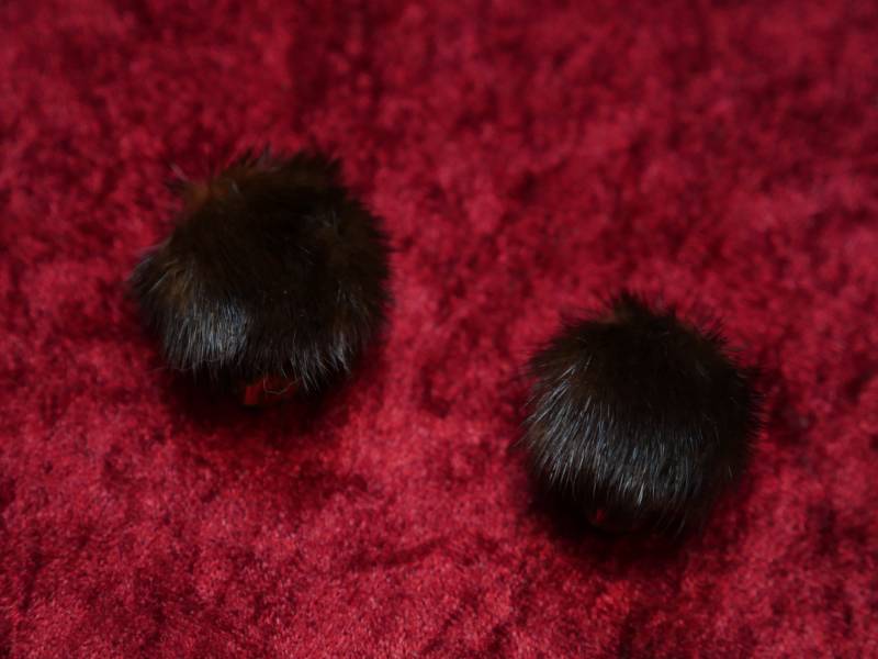 Schöner Mink Clip On Ohrringe Schöner Mink Clip On Ohrringe von MarlaStore