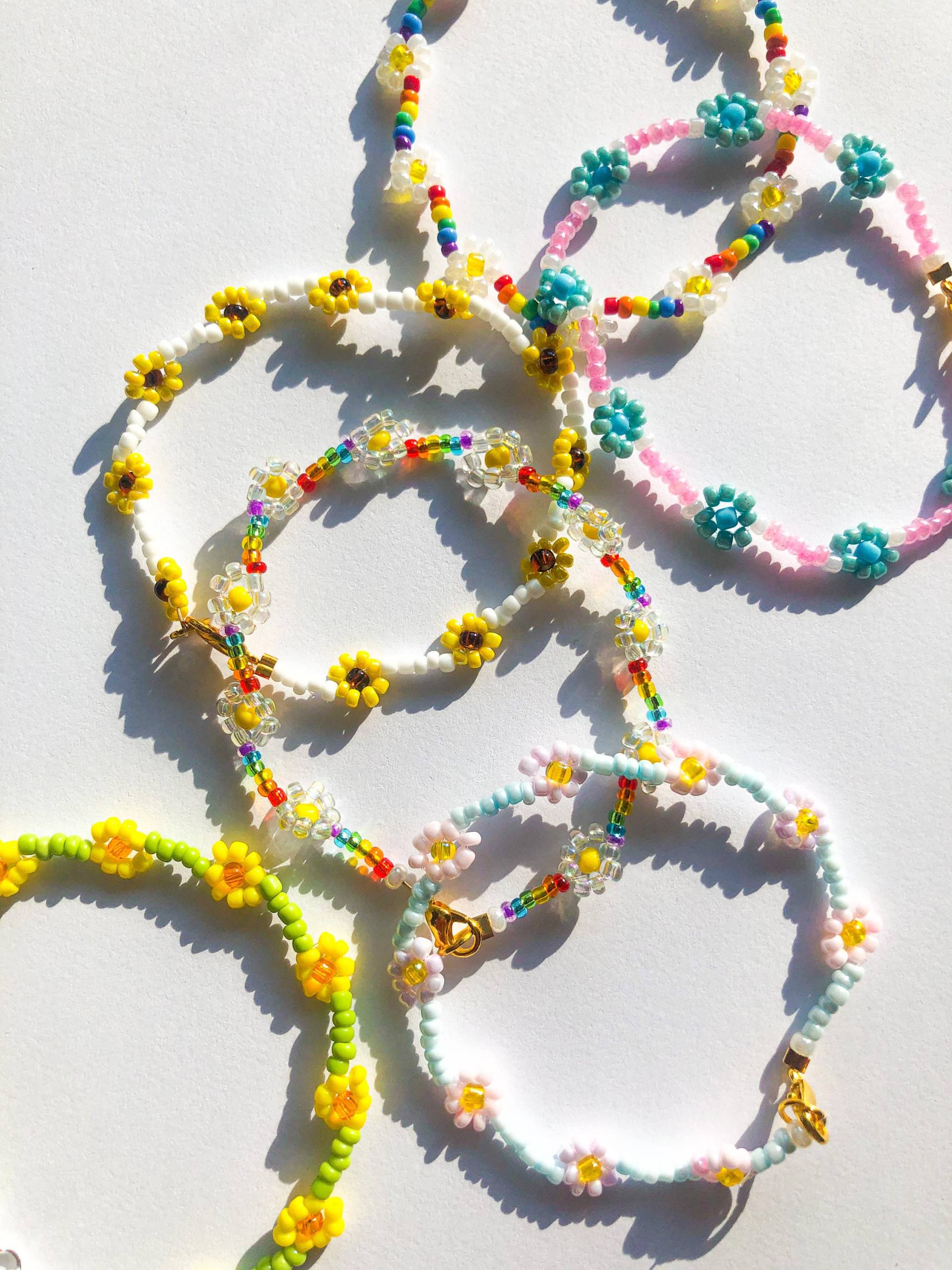 Daisy - Personalisiertes Blümchen Armband von Marleonora