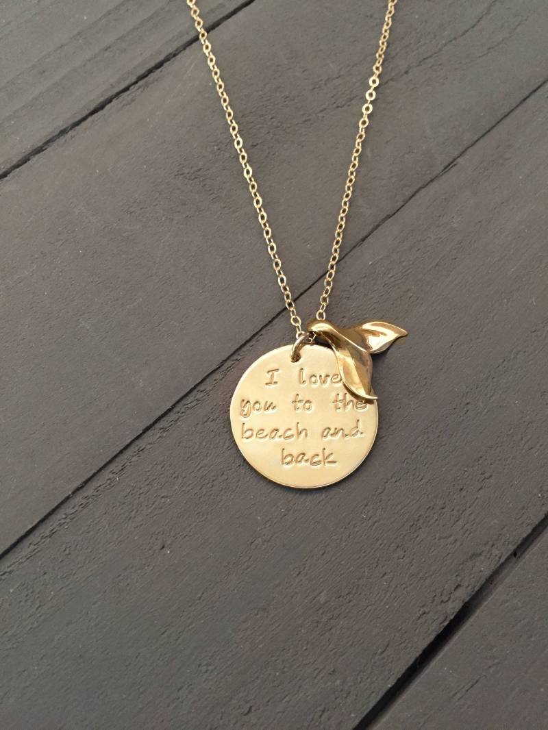 Ich Liebe Dich Bis Zum Strand Und Zurück Goldene Halskette Whale Tail Anchor Starfish von MarleyJaneDotCom