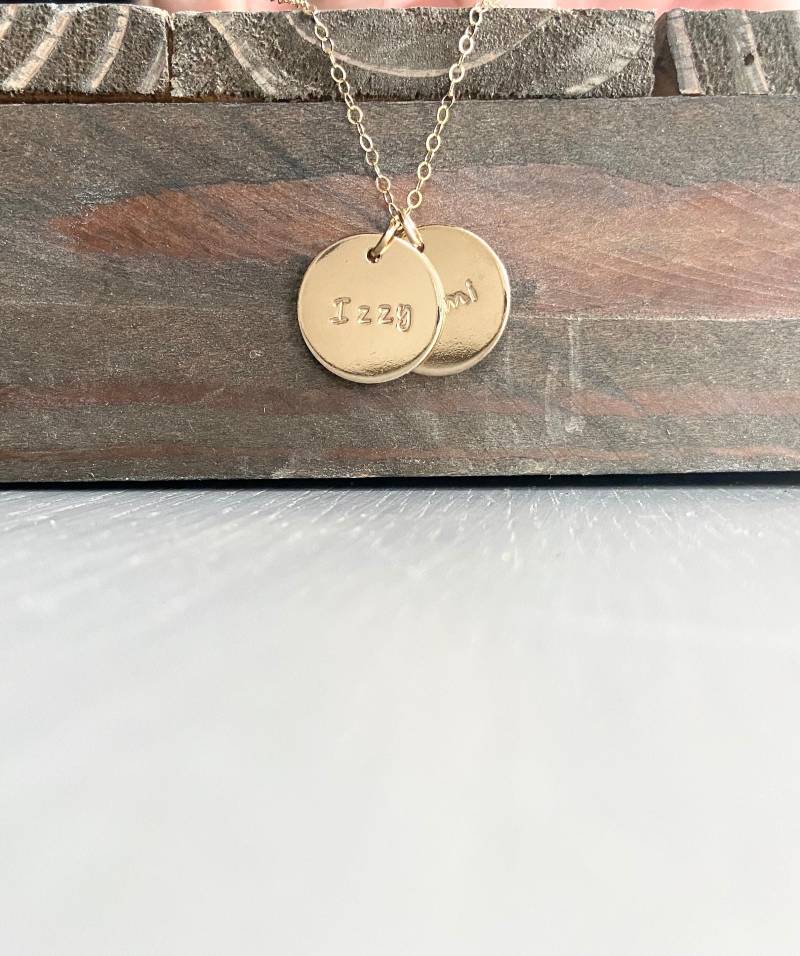 Kleine Sterling Silber Gold Gefüllt Und Rosegold Name Halskette Benutzerdefinierte Mutter Kinder Anpassbare Runde Hohe Qualität Personalisiert von MarleyJaneDotCom