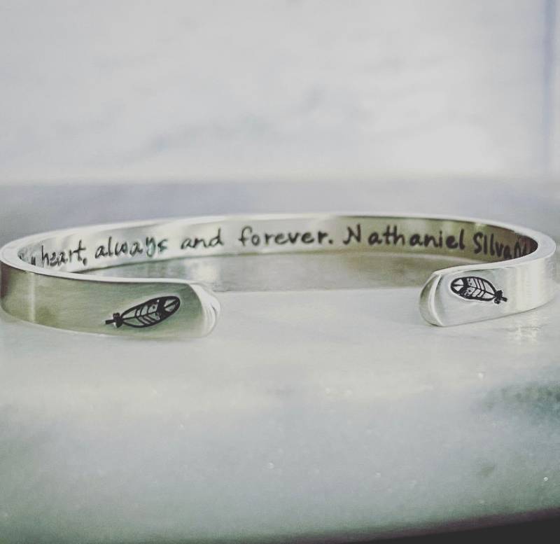 Sterling Silber Manschette Armband - Beidseitig Stempeln Benutzerdefinierte Matte Geheime Nachricht Personalisierte Mutter Kinder Kind Baby Frau von MarleyJaneDotCom