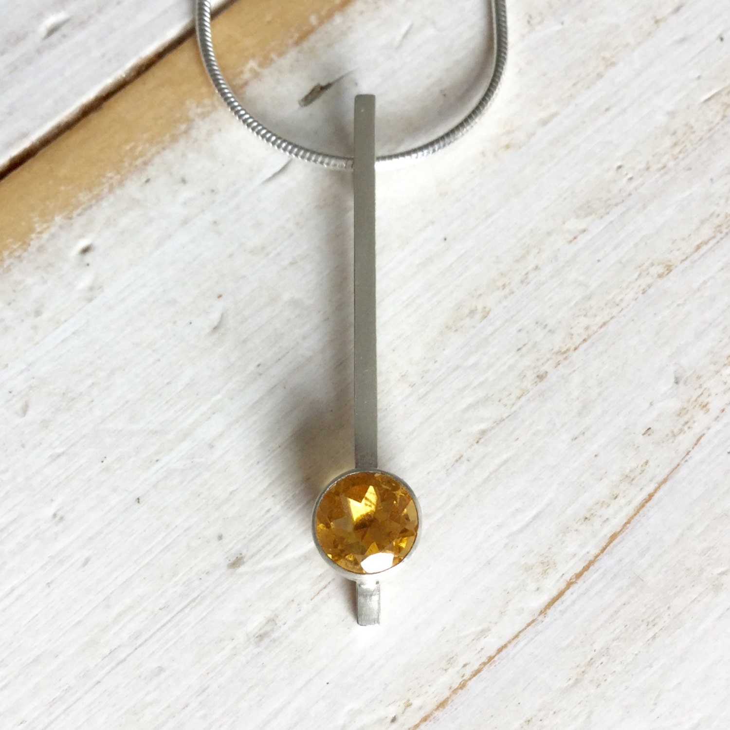 Citrin Anhänger, Linie Sterling Silber Und Einzelne Stein Gelbe Edelstein Modern, Linear von MarliesWhite