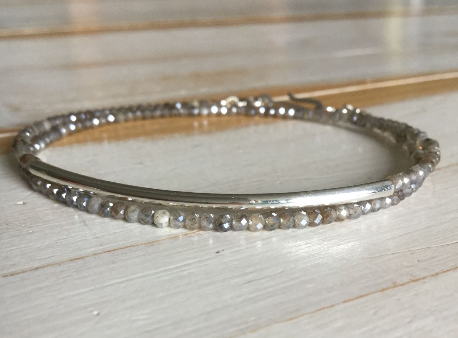 Labradorit Armband, Stapeln, Wrap Silberbarren Armband Perlen Wickeln Braut Schmuck von MarliesWhite