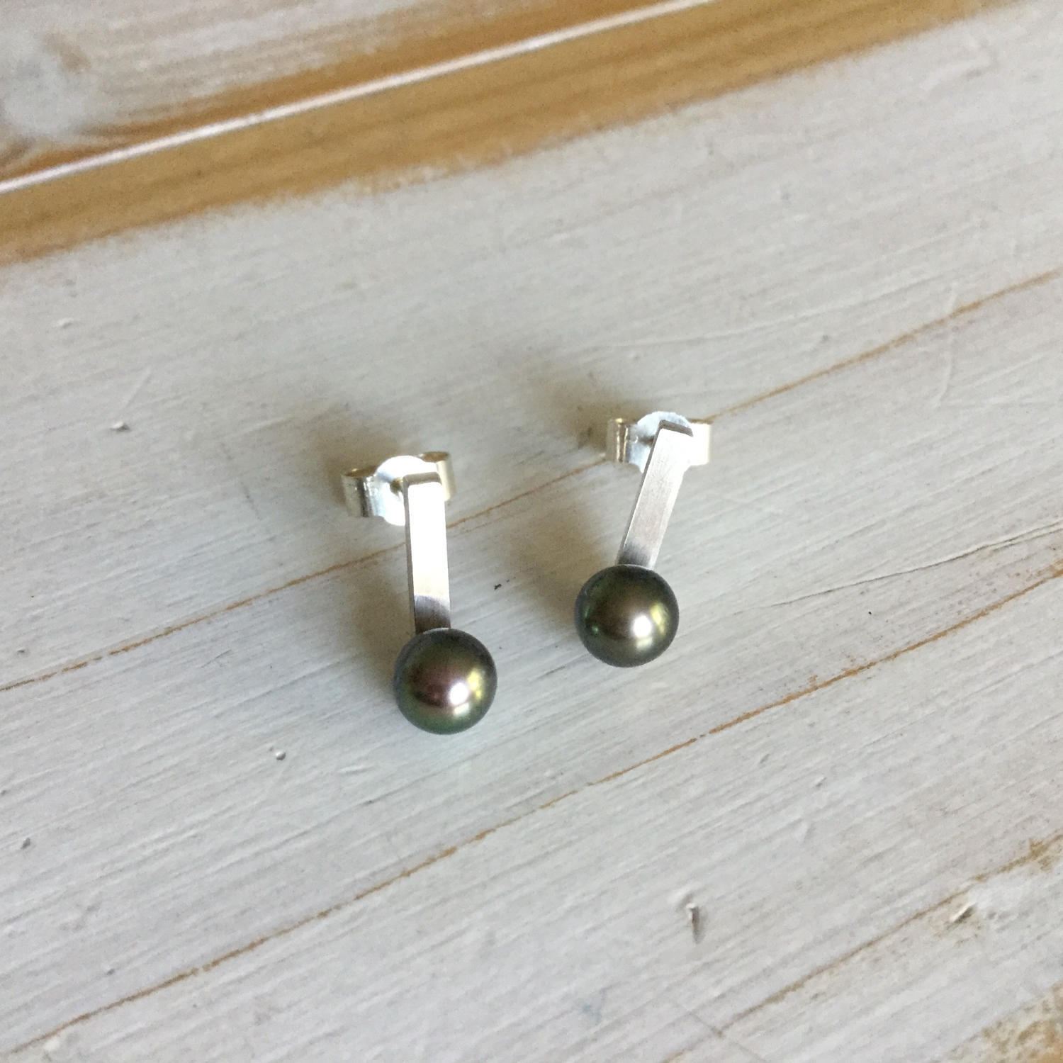 Schwarze Perle Ohrstecker, Schwarze Und Sterling Silber Ohrringe, Süßwasser Ohrstecker von MarliesWhite