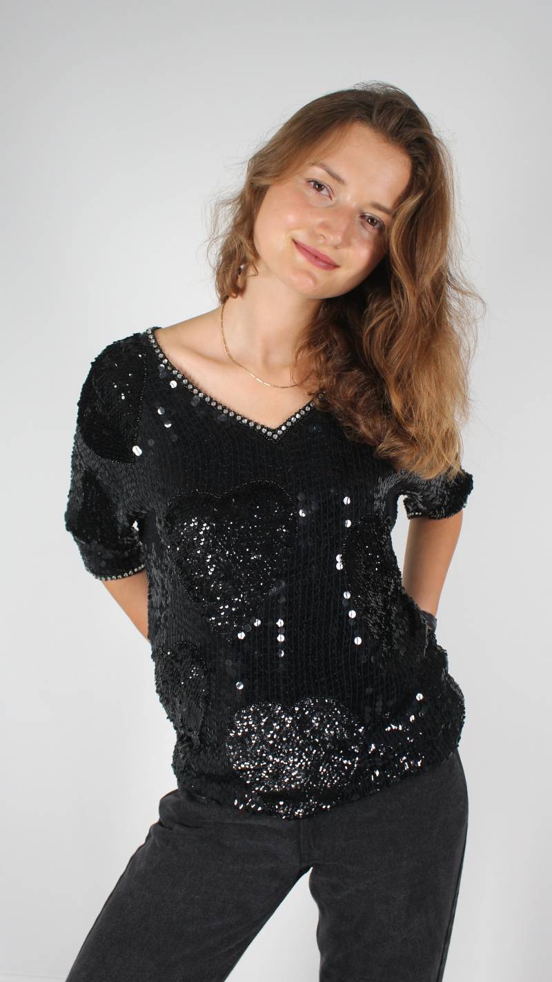 Vintage 80Er/90Er Slouchy Schwarze Seide Paillettenbluse Mit Liebe Herz Detail | Größe Xs/S/M von MarlowVintage