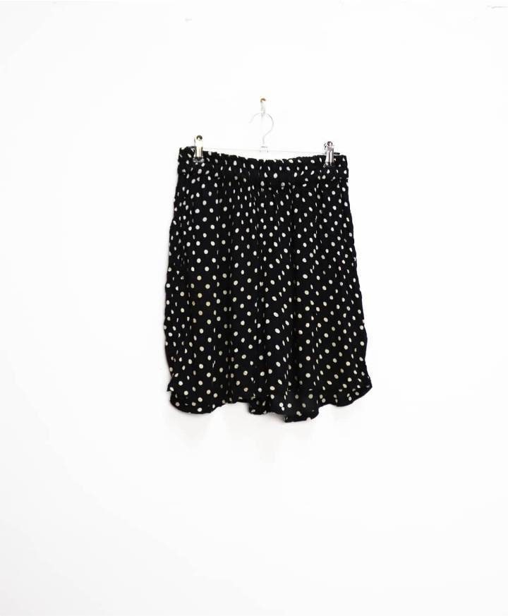 Schwarze Polka Dot Shorts Vintage Spotty Kleine Damen Polka-Dot Muster Hoch Taillierte Schwarz S Schwarze Polka Dot Shorts Vintage Spotty Kleine Damen Polka-Dot Muster Hoch Taillierte Schwarz S von MarmaladeVintageCo