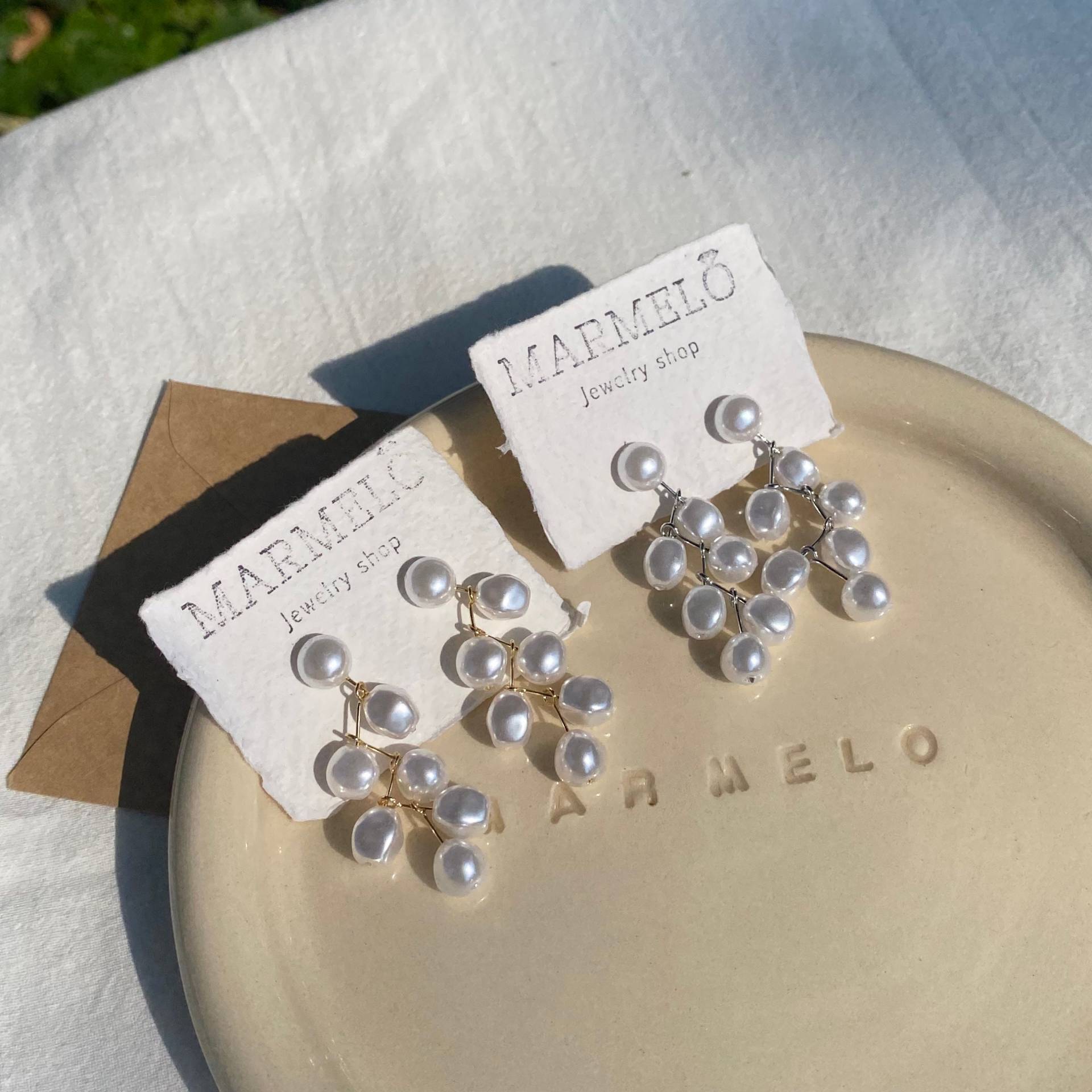 Marmelo/Zarte Perlen-Kronleuchter-Ohrringe Für Frau Perfekt Jeden Tag, Geburtstag Und Hochzeit Geschenkbox von MarmeloUSA
