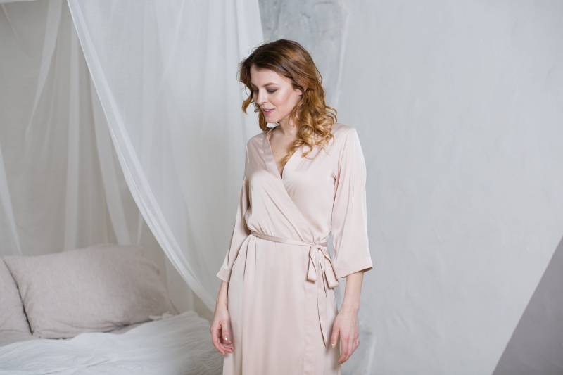 Wedding Robe - Brautrobe Morgenmantel Lange Brautjungfer Roben Geschenk Für Braut Seidige von MarriedInTheMorningx