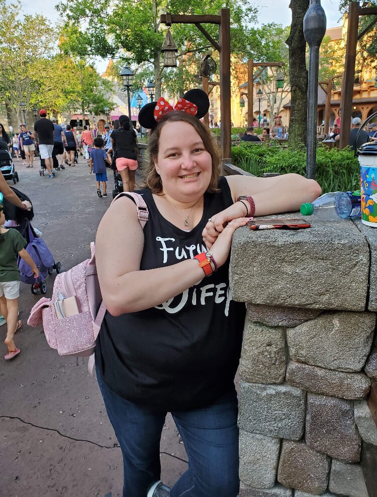 Benutzerdefinierte Zukünftige Wifey-Braut Die Ich Ja Gesagt Habe Verlobter-Shirt Heiratet Freundin Flitterwochen Mond Plus Größe 5xl von MarriedWithMickeyTee