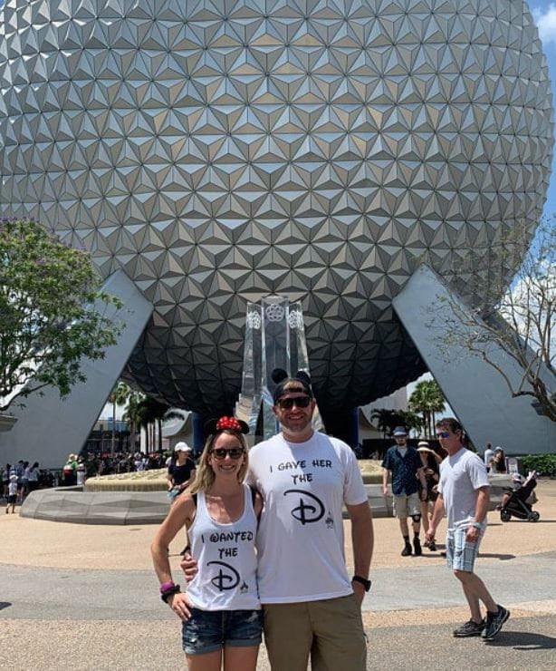 Ich Wollte Das D Gab Ihr Sie Will Bekam Inspiriert Lustige Passende Coole Paar-Shirts Kleidung Verheiratet Mit Mickey von MarriedWithMickeyTee