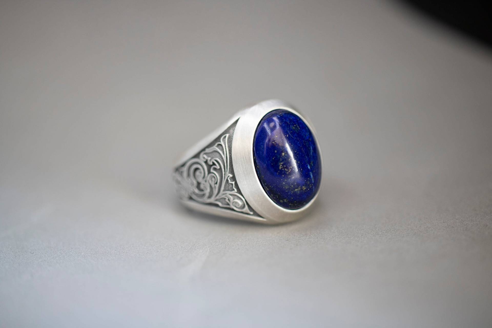 Lapis Lazuli Ring 925K Sterling Silber Für Männer & Frauen⋆Unisex Weihnachtsgeschenk Personalisiert Und Handgefertigt⋆Großer Stein Blauer Edelstein von MarsJewelryGifts