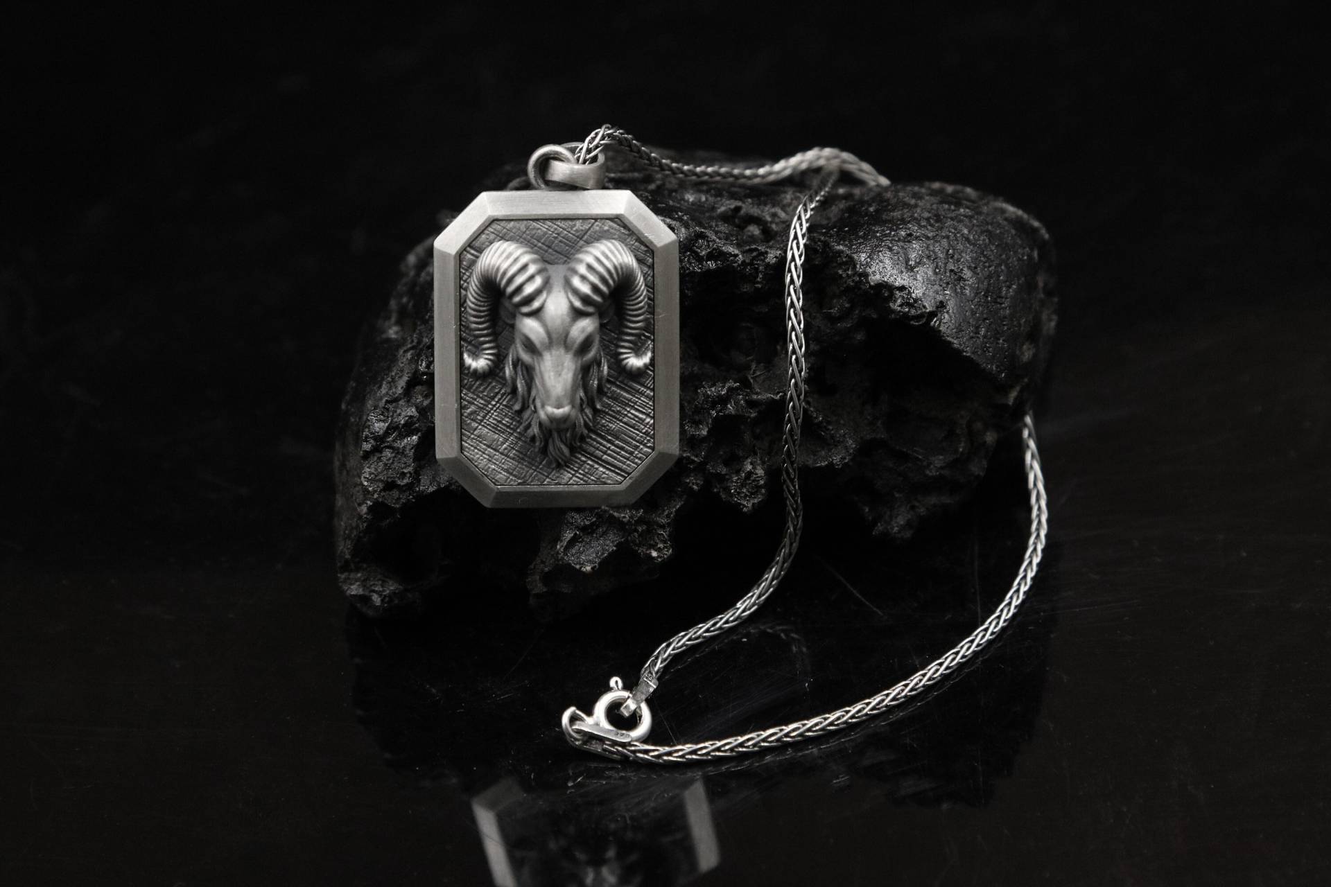 Personalisierte Widder Anhänger Sternzeichen Halskette Silber Geschenk Unisex April Geburtstag Für Ihn, Ihre Männer, Frauen Silberschmuck von MarsJewelryGifts