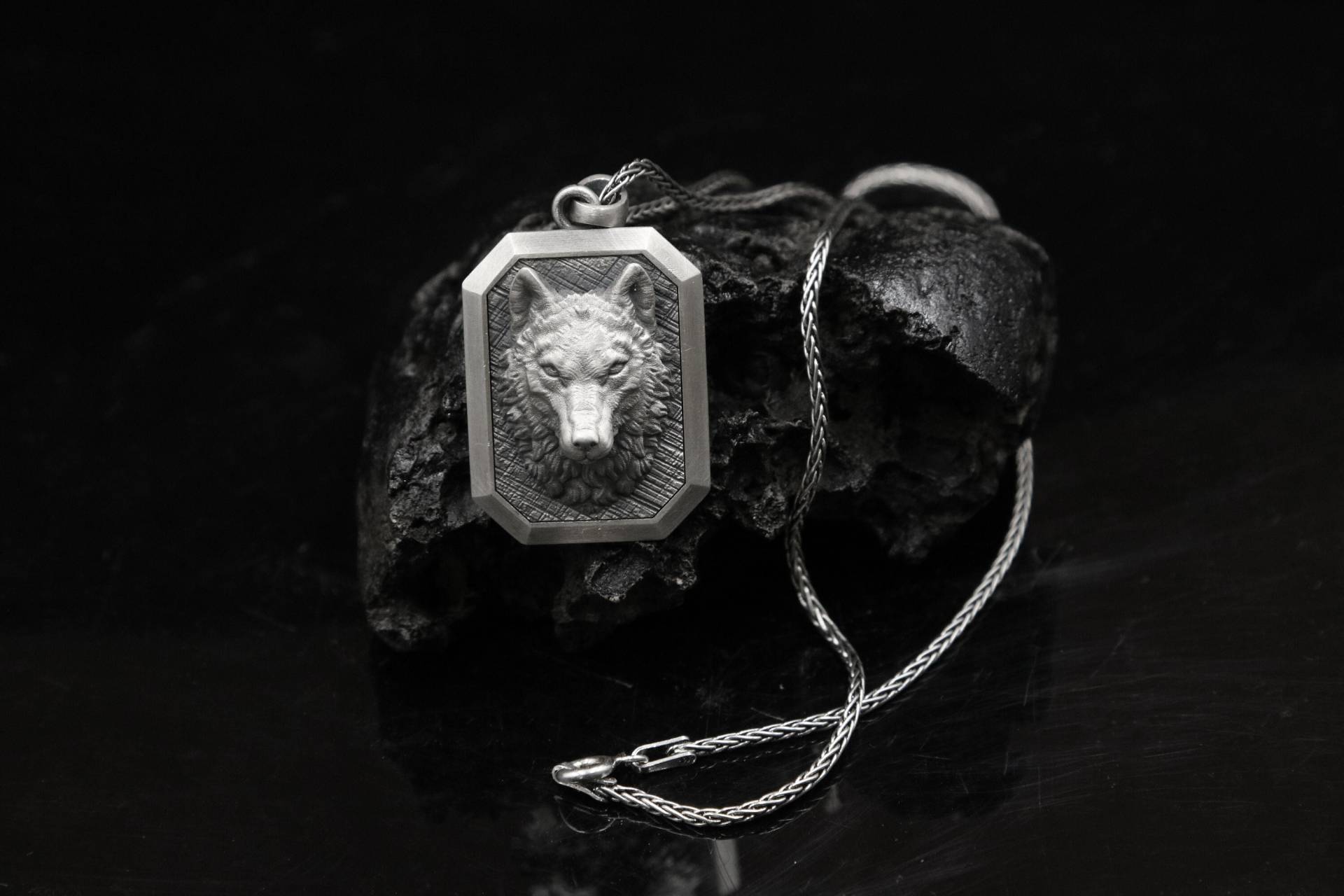 Personalisierte Wolf-Halskette Aus Sterlingsilber Für Herren, Geschenkideen Zum Geburtstag | Wolf-Anhänger, Personalisierbar Und Handgefertigt, Mit von MarsJewelryGifts