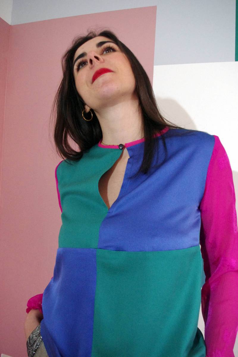 Bunte Bluse Mit Schachbrettmuster in Grün, Blau Und Rosa von MarsLovesHer