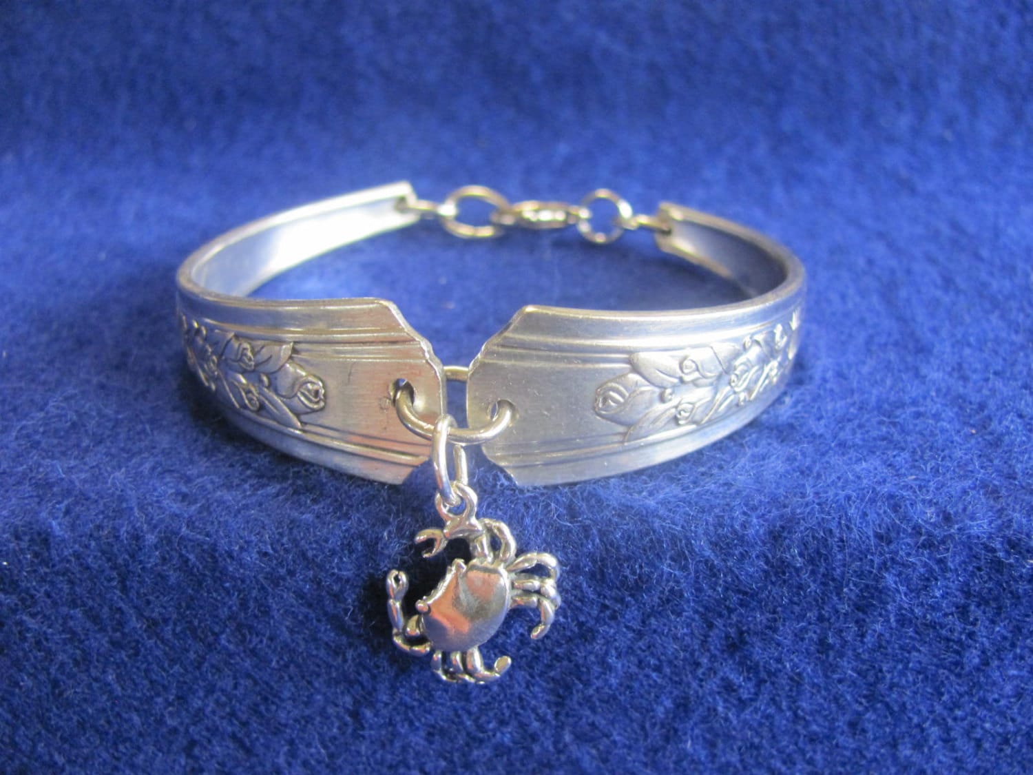 Vintage Silber Löffel Armband Sterling Krebs Sternzeichen Anhänger Vintage Silber Löffel Armband Sterling Krebs Sternzeichen Anhänger von MarshaStewart