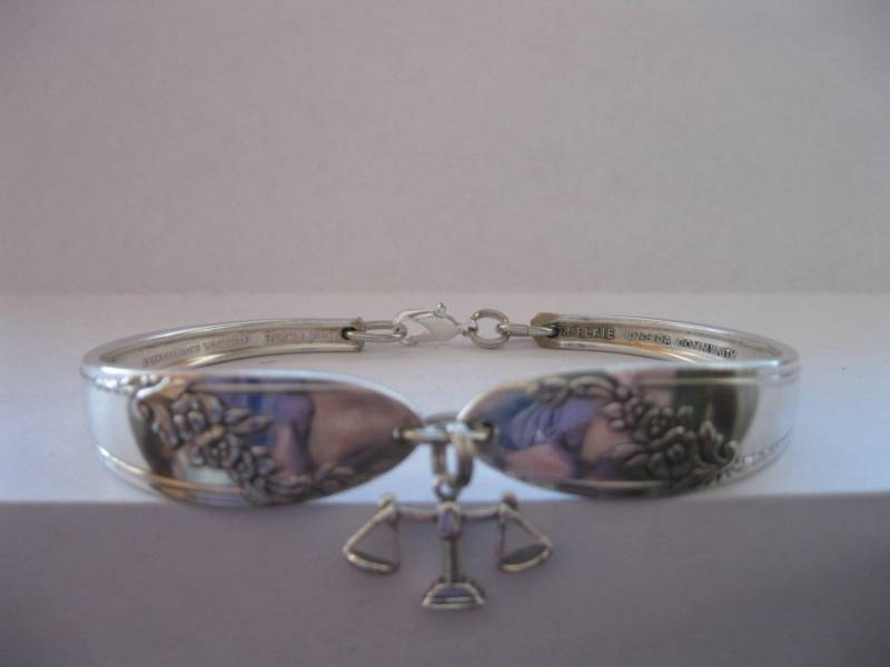 Vintage Silber Löffel Armband W Zodiac Waage Charme von MarshaStewart