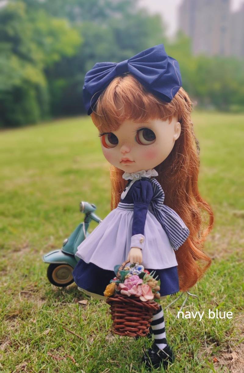 Handgemachtes Blythe Outfit, Kleid, Alice Anzug Handgemachtes Blythe Outfit, Kleid, Alice Anzug von MarshmallowHouse