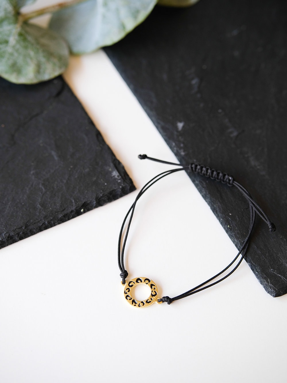 Leopard Kleines Kreis Armband, Emailliertes 18K Vergoldetes Sterling Silber von MartelieJewelry