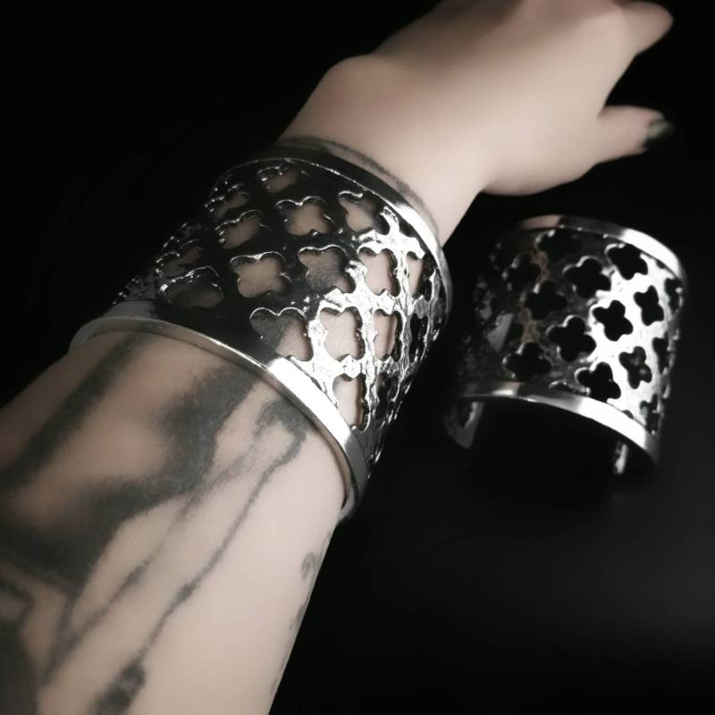 Beichtstuhl Armband von MarthaRotten