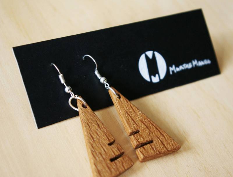 Dreieck-Slot Holz Ohrring Design Handgefertigt Eiche Dreieck-Slot Holz Ohrring Design Handgefertigt Eiche von MartheMakes
