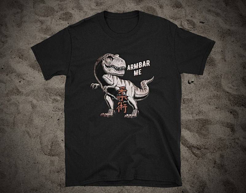Armbar Me T Rex Jiu Jitsu T-Shirt, Ju Jutsu Jiujitsu Bjj Dinosaurier von MartialArtsShop