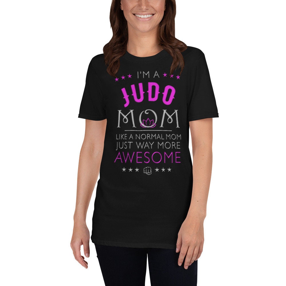 Ehrfürchtig Judo Mama, T Shirt, Judoka Mama Geschenk von MartialArtsShop