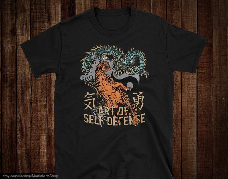 Kunst Der Selbstverteidigung T-Shirt, Tiger Und Dragon Battle, Yin Yang, Kampfkunst Geschenk von MartialArtsShop