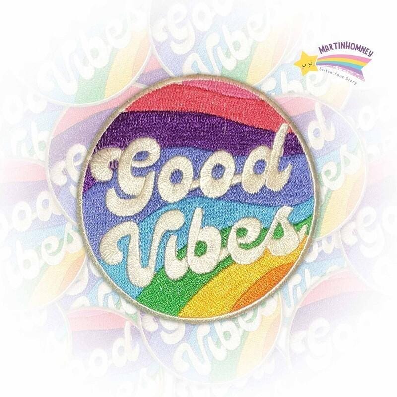 Good Vibes Gestickter Aufnäher Zum Aufbügeln - Für Jacken, Kleidung, Hüte, Rucksäcke Good Vibes Gestickter Aufnäher Zum Aufbügeln - Für Jacken, Kleidung, Hüte, Rucksäcke von MartinHomney
