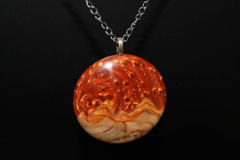 Große Halskette Aus Holz Und Harz | Naturschmuck Mit Edelstahlkette Einzigartiges Muttertagsgeschenk 48mm Durchmesser Geburtstag von MartinKHolzkunst