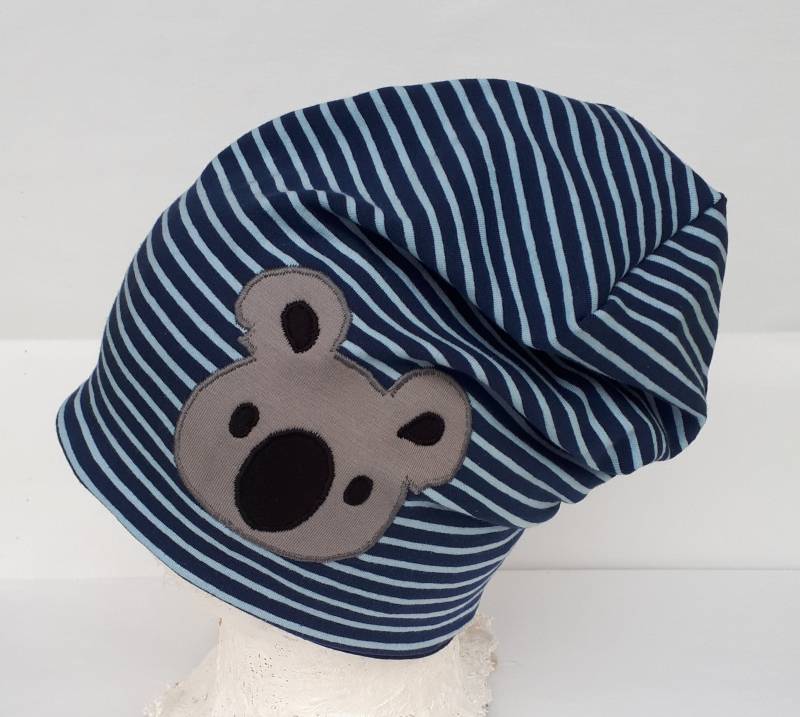 Beanie Mütze Blau Hellblau Gestreift Für Kinder Mit Koalabär von MartinaBormann